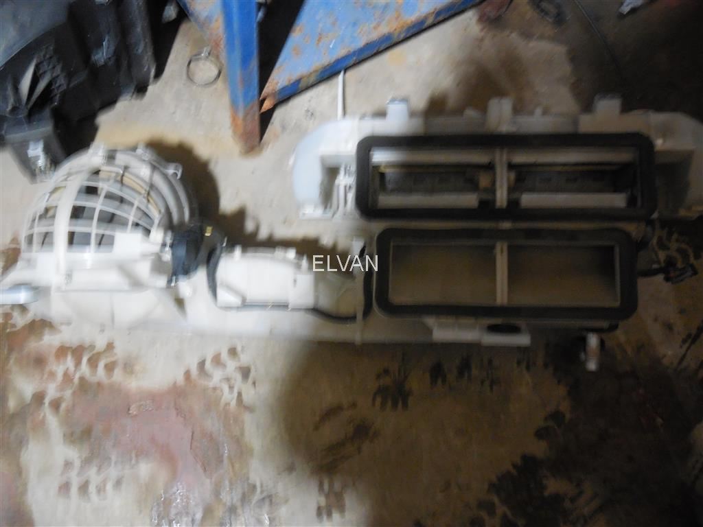 Peugeot Tepe Kalorifer Kutusu Çıkma Orjinal