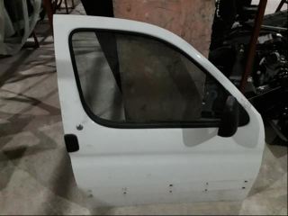 Peugeto Partner Sağ Ön kapı