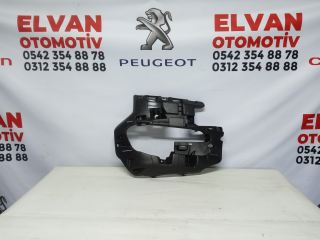 Peugeot 508 Sağ Sis Ayağı