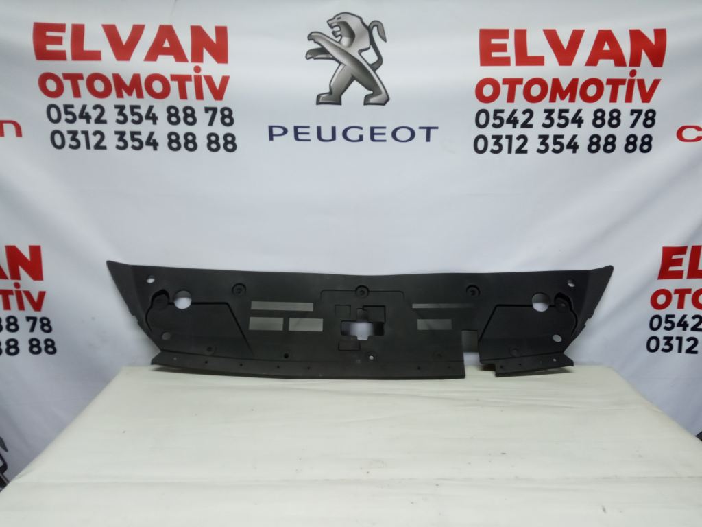 Peugeot 508 (2015) Panel Üst Plastiği