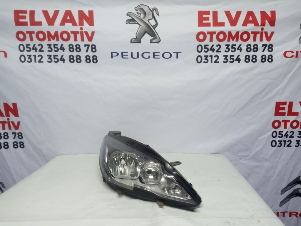 Peugeot 308 (2016-) Orjinal Sağ Far