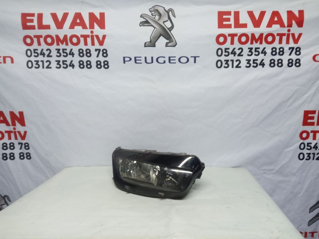Citroen C4 Picasso Orjinal Sağ Far 