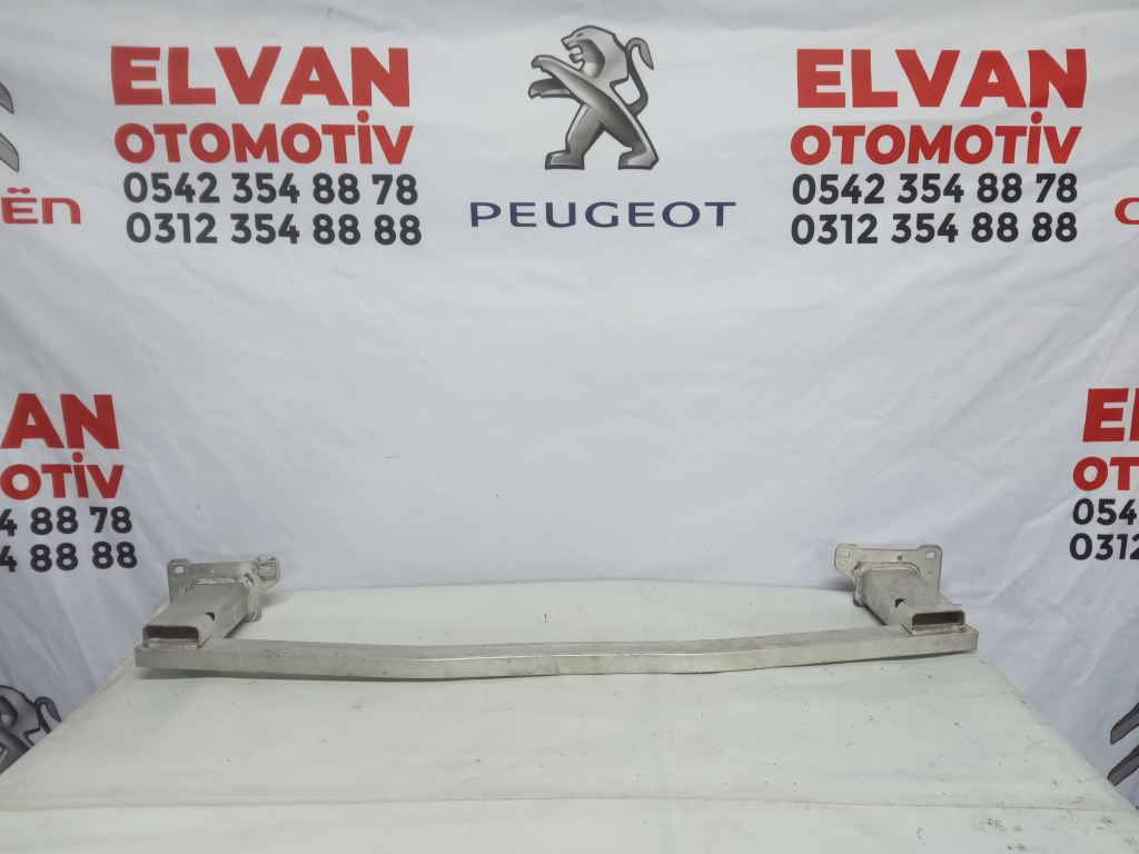 Peugeot 3008 (17-20) Orjinal Ön Tampon Demiri