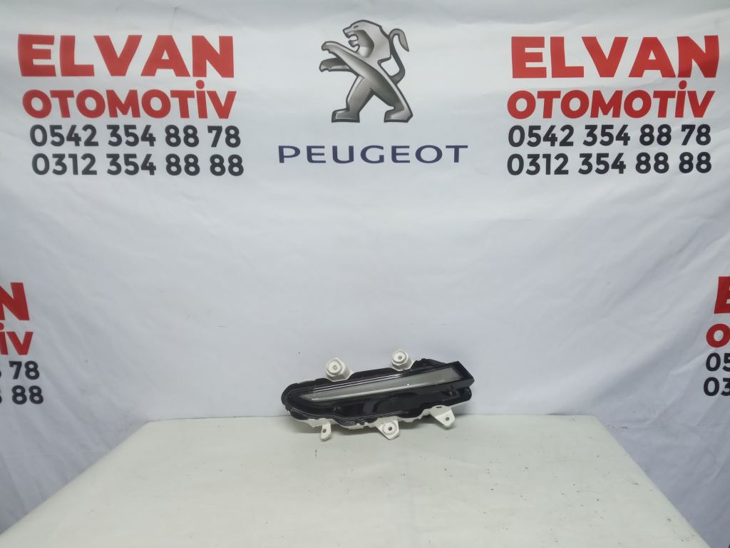 PEUGEOT 208 SOL GÜNDÜZ LEDİ