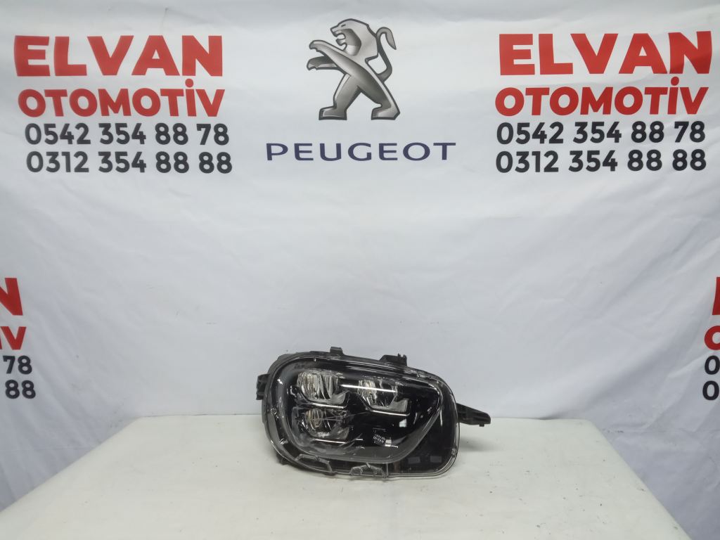 CİTROEN C3 MAKYAJLI KASA SAĞ FAR