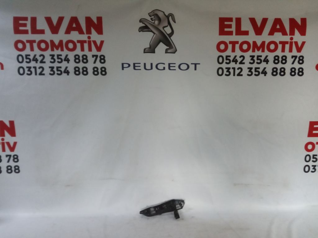 PEUGEOT 3008 SAĞ ÖN TAMPON BRAKETİ