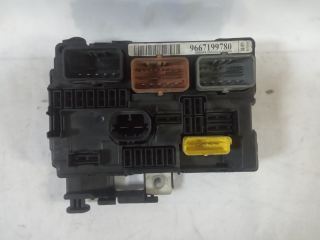 PEUGEOT 207/C3 SİGORTA KUTUSU