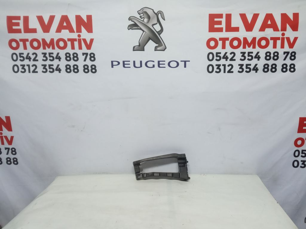 PEUGEOT RİFTER ARKA TAMPON BRAKETİ SAĞ