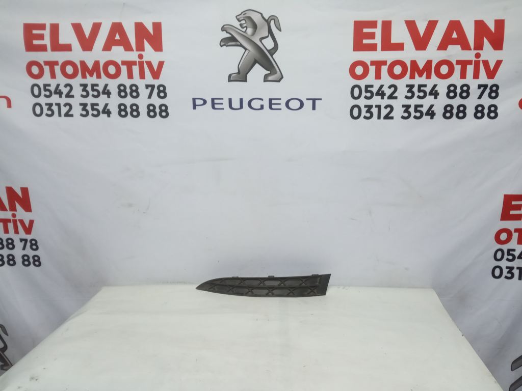 CİTROEN GRAND PİCASSO ÖN TAMPON IZGARASI SOL