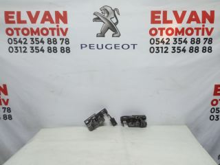 PEUGEOT PARTNER ARKTA TAMPON BRAKET TAKIMI
