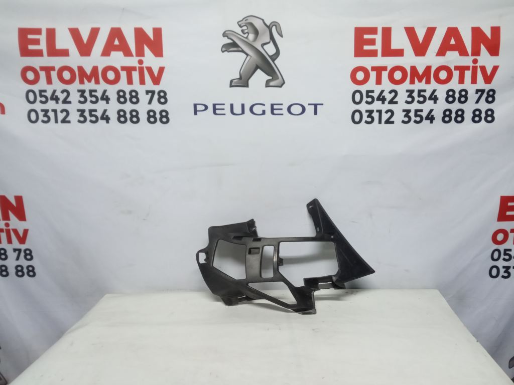 PEUGEOT 3008 GTİ ARKA TAMPON BRAKETİ SAĞ