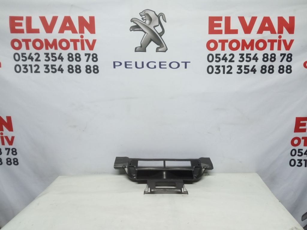 PEUGEOT 208 HAVA KANALI