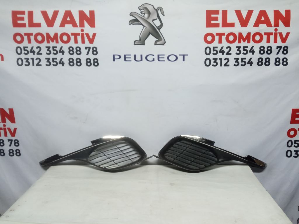 PEUGEOT 308 (14-17) ÖN TAMPON IZGARA TAKIMI
