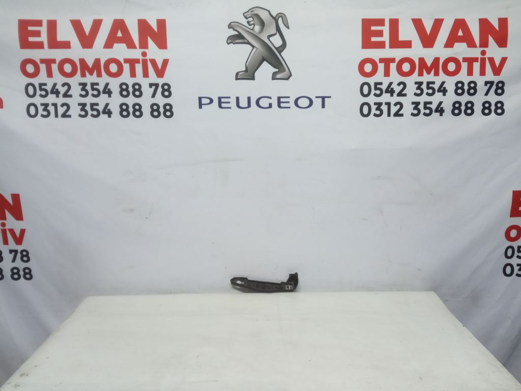 CİTROEN C3 III ARKA TAMPON BRAKETİ SOL
