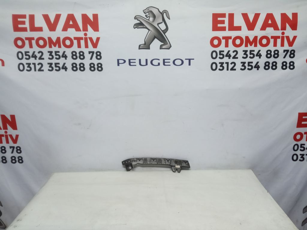 CİTROEN C4 PİCASSO ARKA TAMPON BRAKETİ SAĞ