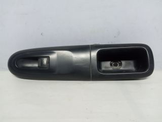 PEUGEOT 406 SAĞ ÖN CAM TUŞU VE ÇERÇEVESİ