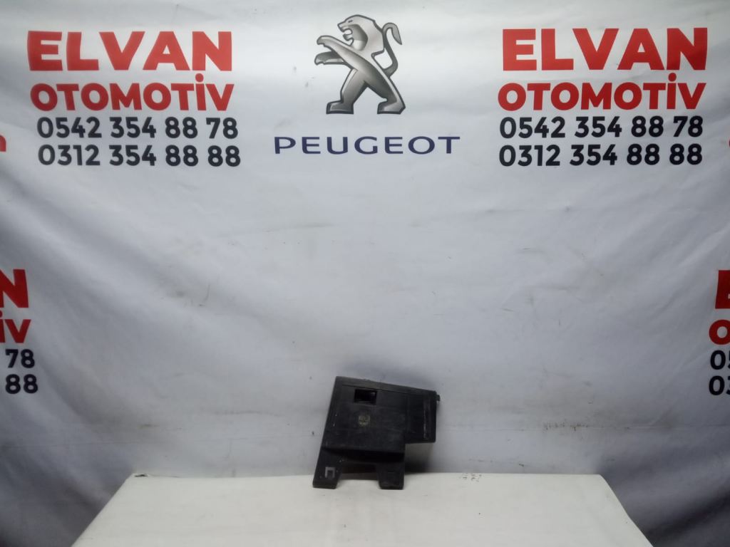 CİTROEN C4 I ARKA TAMPON BRAKETİ SAĞ (A)